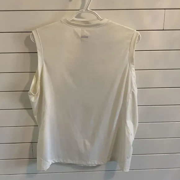 Nike Tank - Picture 2 of 3